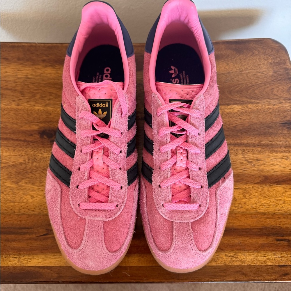 Adidas Women's Pink and Black Sneakers
